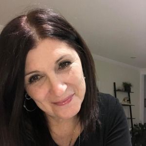 Meet your Posher, Josée